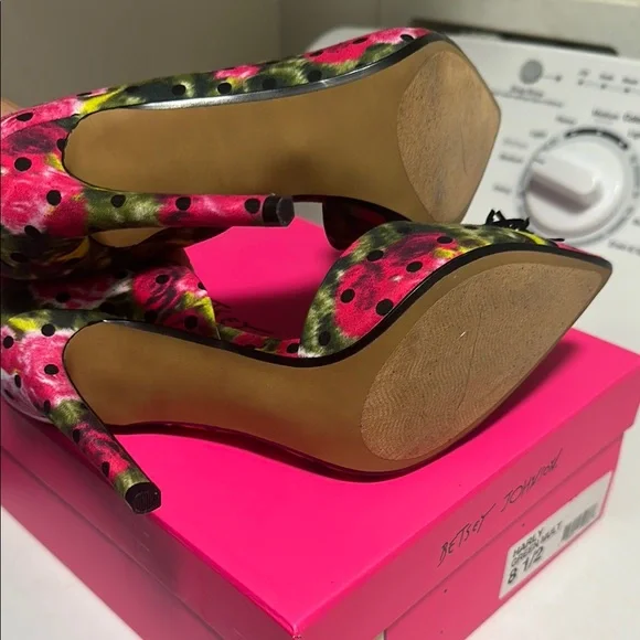 Betsey Johnson Pink and Black Heels with Pom-Pom Embellishment - Picture 3 of 5